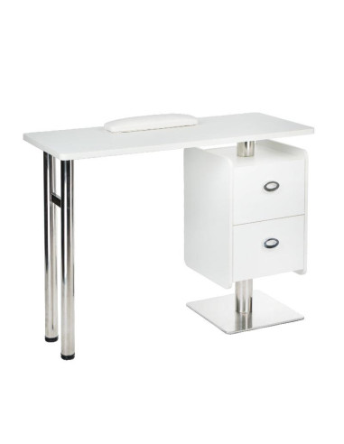 manikiūro stalas be dulkių ištraukėjo...