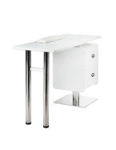 manikiūro stalas be dulkių... 2